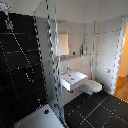 Séjour chez l'habitant Doppelzimmer Fuer Bis Zu 4 Personen - 3 Og Duisbourg