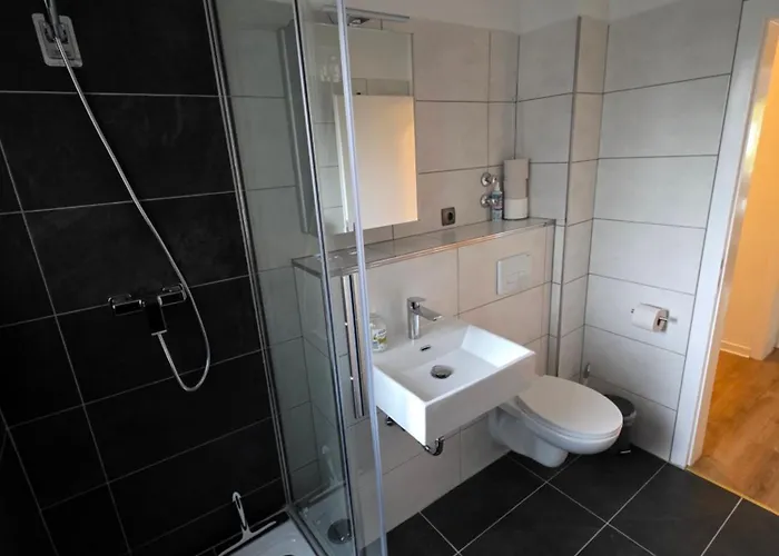 Homestay Doppelzimmer Fuer Bis Zu 4 Personen - 3 Og Duisburg