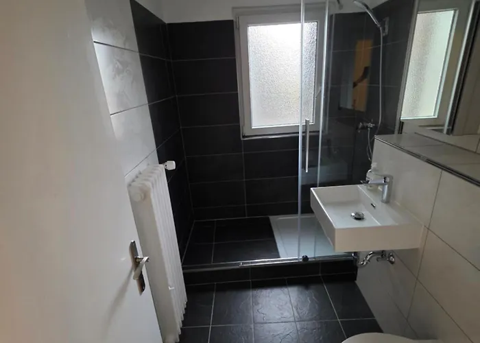 Doppelzimmer Fuer Bis Zu 4 Personen - 3 Og Homestay Duisburg